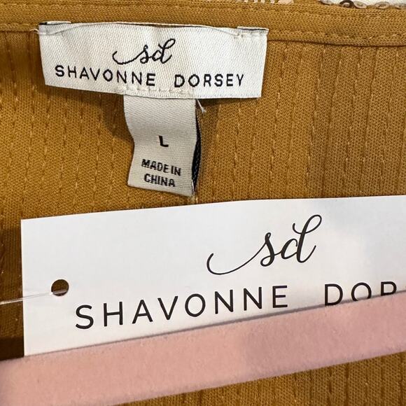 Shavonne Dorsey Silvia Sequin Kimono/Topper - Gold - size L - Picture 15 of 16